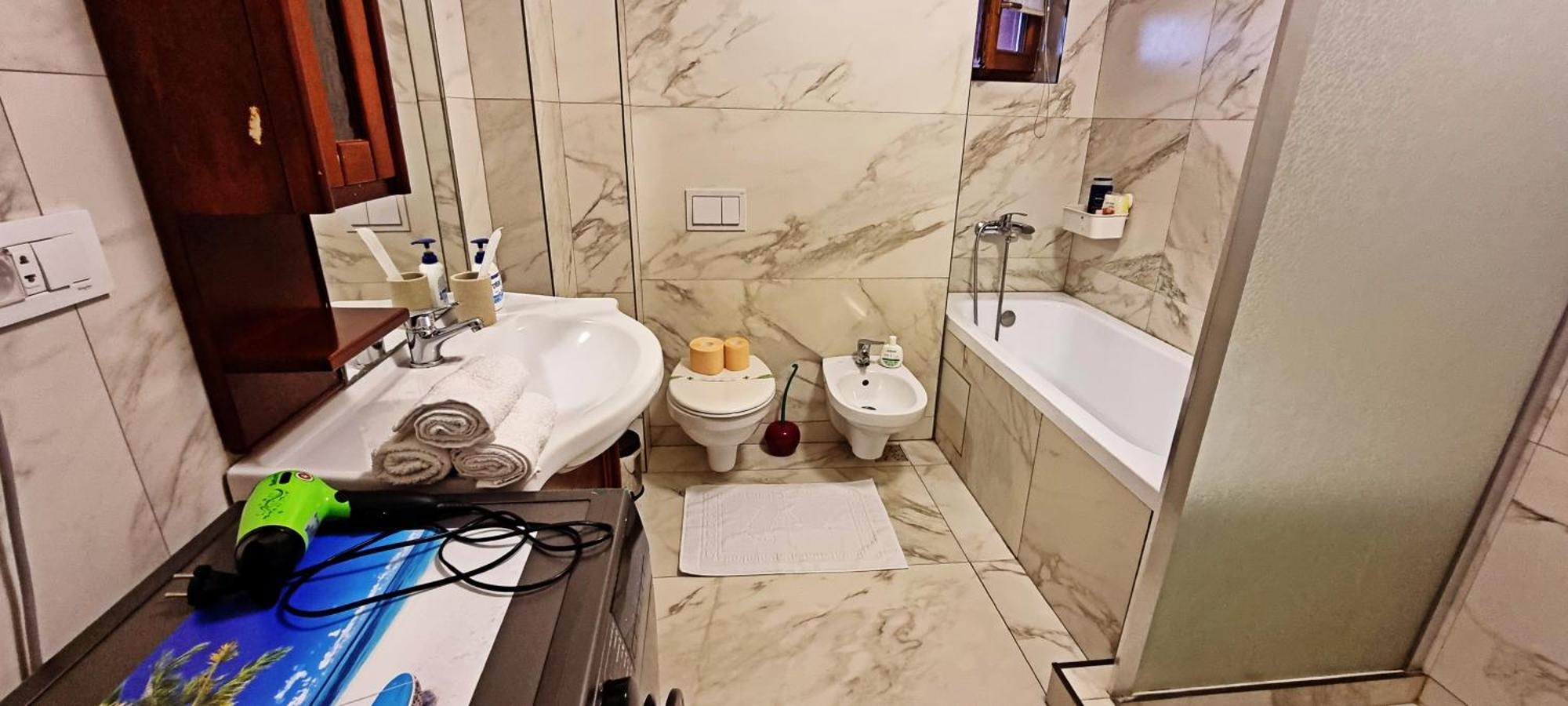 City Center Privat-Sauna Familyconcept 雅西 外观 照片